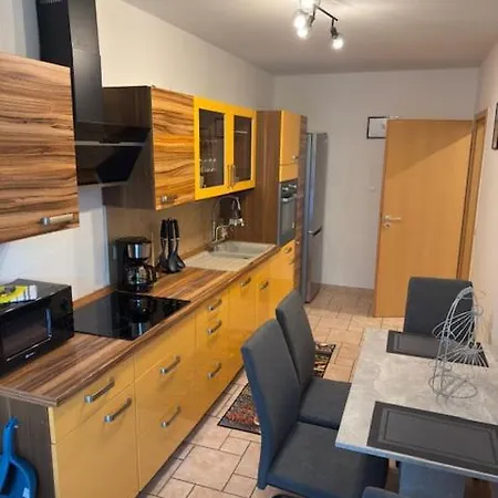 Am Stadtrand Apartment *