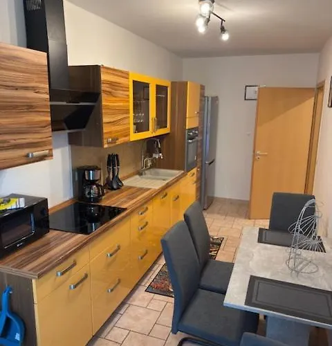 Am Stadtrand דירה *